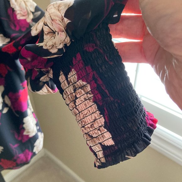 Vince Camuto NWOT Blouse Size Small - Picture 5 of 6